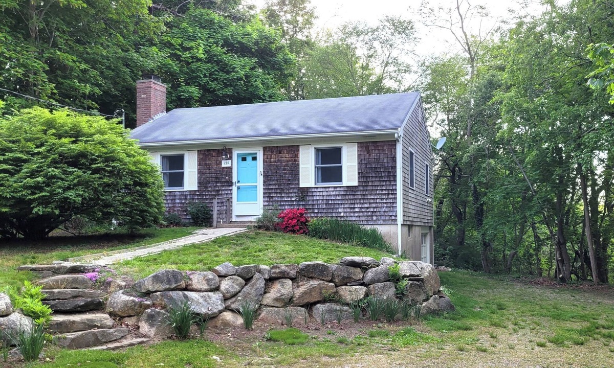 West Brewster Cottage | Cranberry Cottage: 2-bedroom cottage in peaceful Brewster with air conditioning