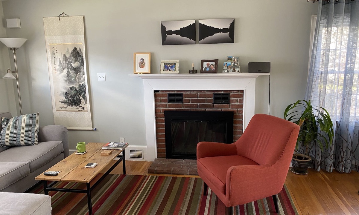 Andover Cottage | Cute downtown cottage - highly rated