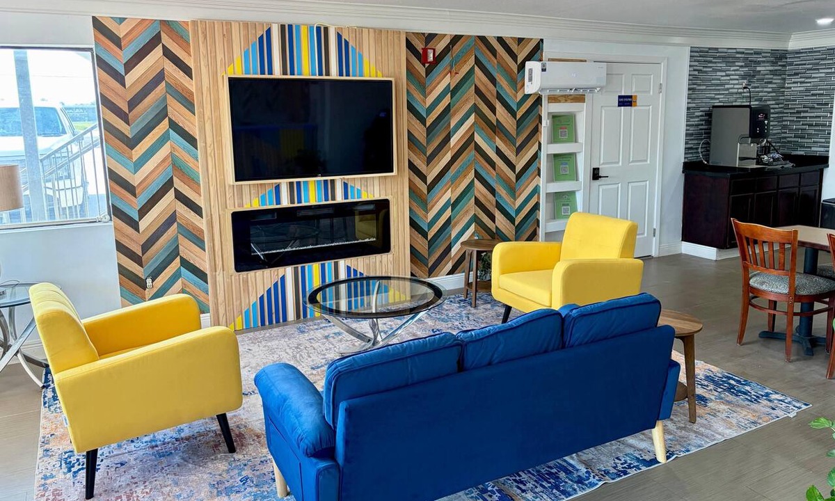 Gonzales Hotel | Days Inn by Wyndham Gonzales