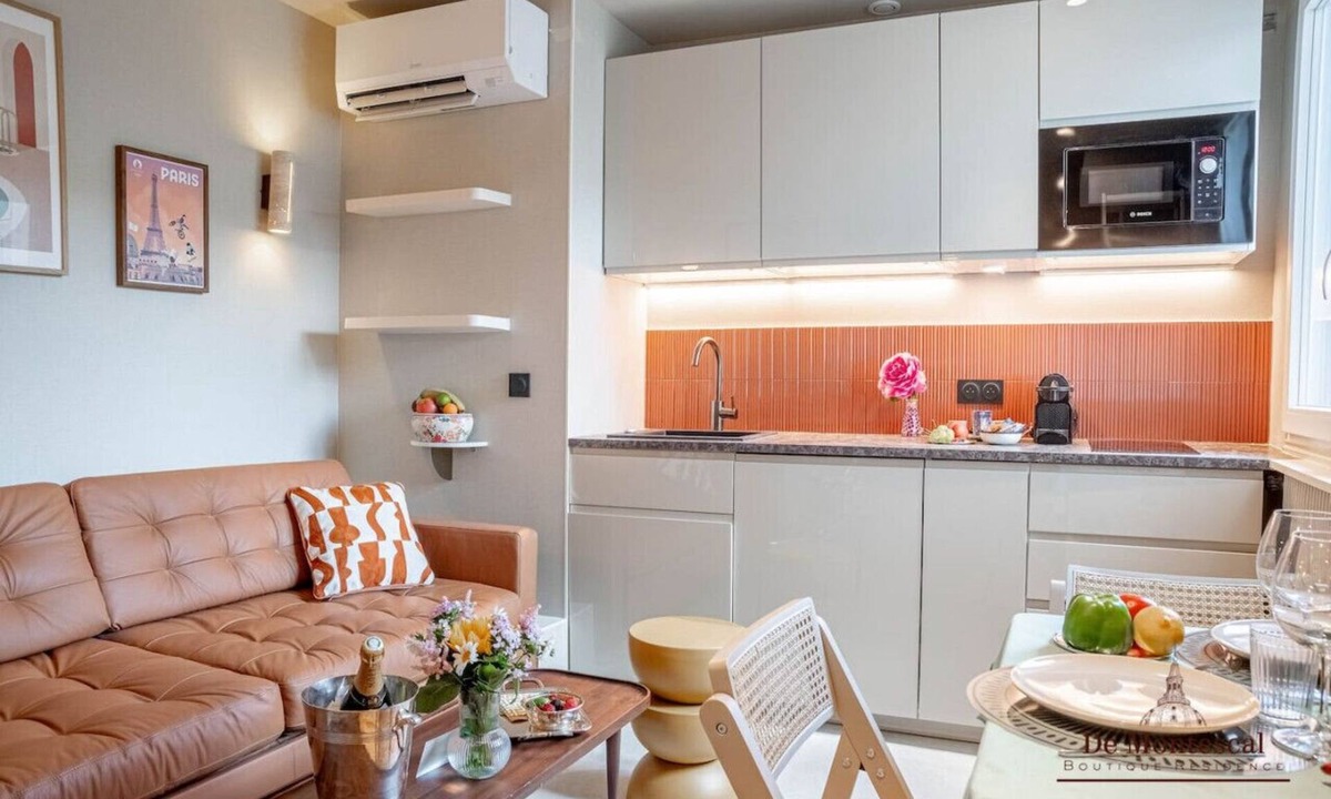 Notre-Dame-des-Champs Apartment | De Montescal - Cosy Central with A/C