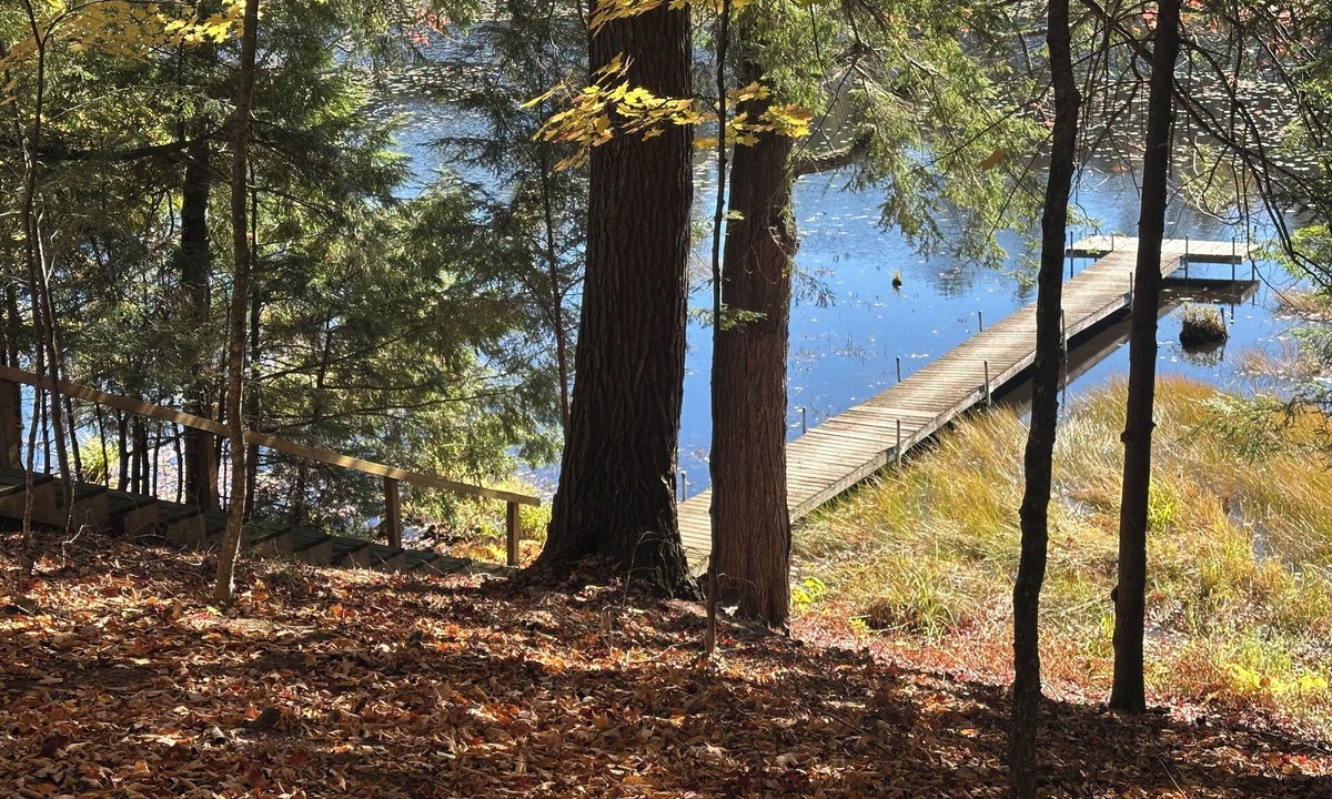 Three Lakes House | Deer Haven - A charming 3-bedroom house on the chain in Beautiful 3-Lakes