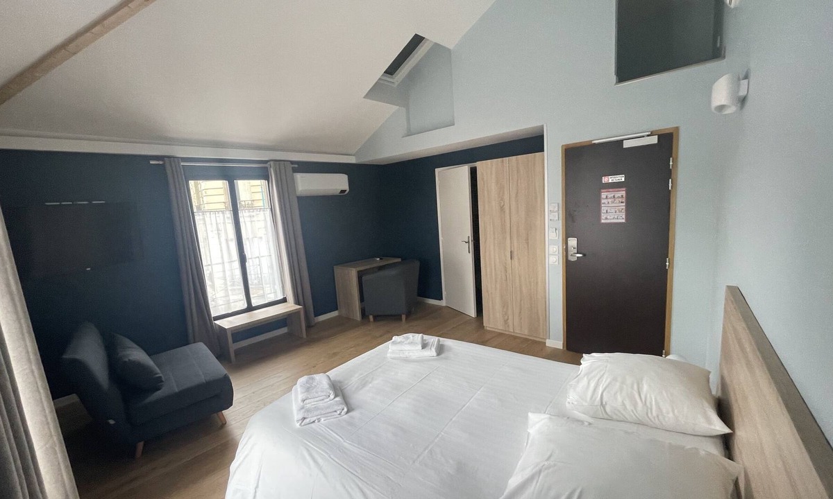 Le Thillay Hotel | Double room-Premium-Ensuite with Bath