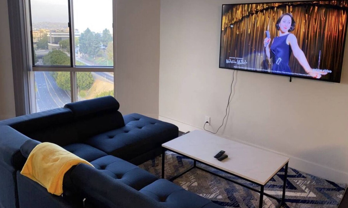 Beverly Hills Apartment | DOWNTOWN LA!! 2bedroom Modern unit in Tower. 420 friendly. Beautiful views ☀️