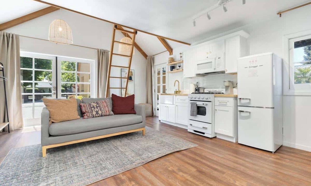 Visalia House | Downtown Retreat w/Pool & Spa, Near National Parks