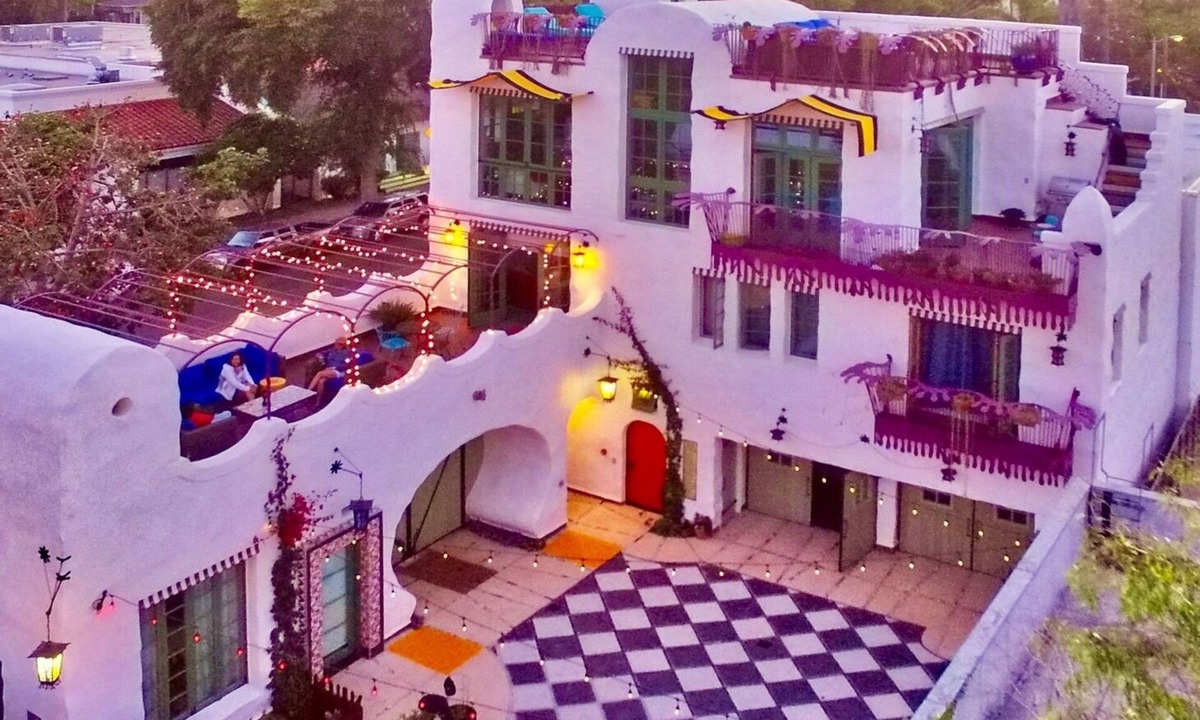 Santa Barbara House | Downtown spectacular Penthouse with panoramic rooftop views- FUNRomantic