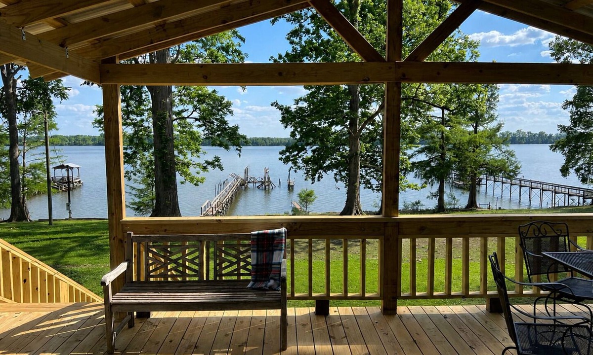 Sondheimer House | Eagle Lake Hideaway Beautiful 3 bedroom Lakefront home Peaceful Private lot
