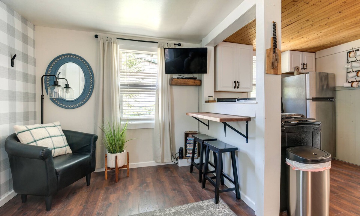 Eagle River Cabin | Eagle River Retreat Near Dam Lake w/Boat Dock!
