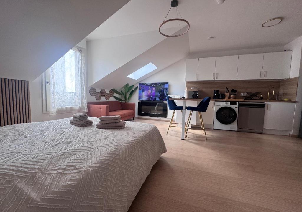 Villiers-le-Bel Apartment | El Cubanito Havana - Studio 30m2 - Aéroport CDG & Paris