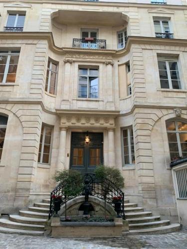 Bonne-Nouvelle Apartment | Elegant appartement dans ancien hotel particulier