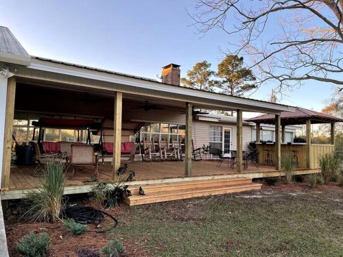 Saucier House | Elevate Your Reunion: Saucier, guest Rental Offering Unrivaled Luxury and All Desired Amenities
