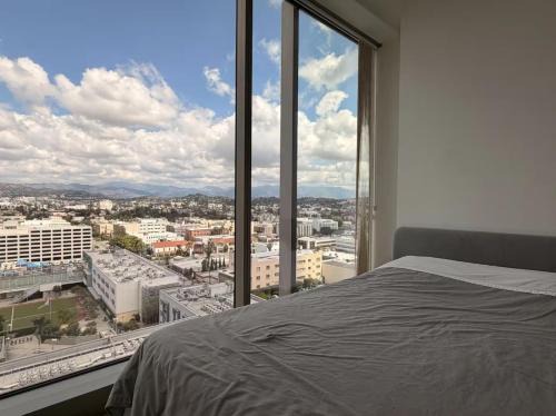 Wilshire Center Apartment | Elite Collections Sky Suite