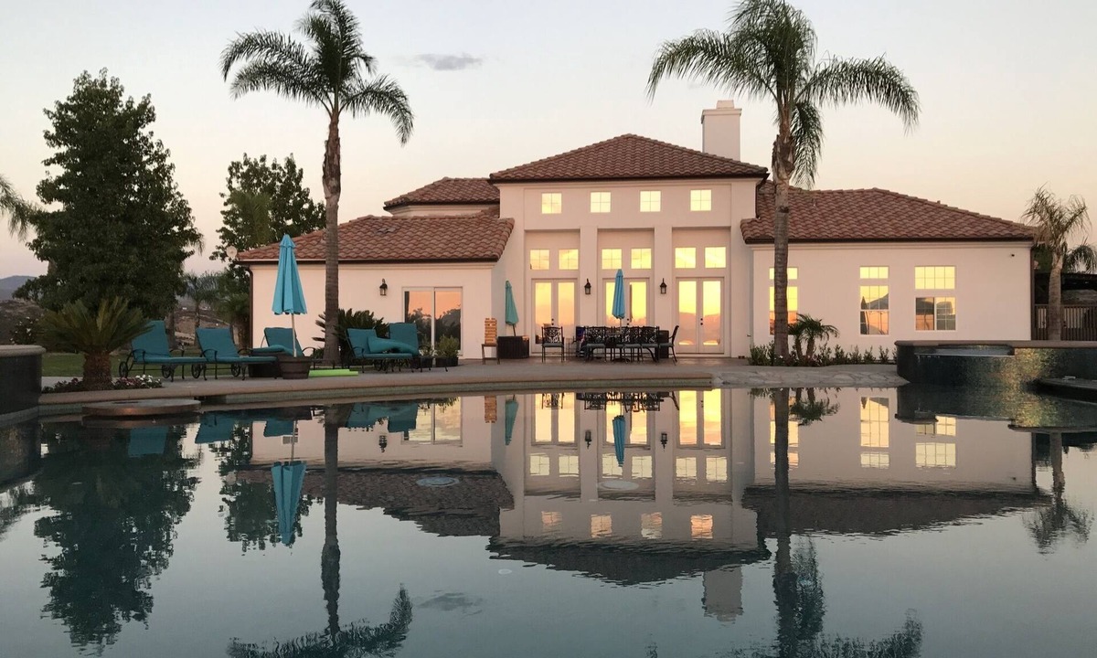 Temecula House | Enjoy The Fresh Air With Spectacular Views In The Heart Of Wine Country