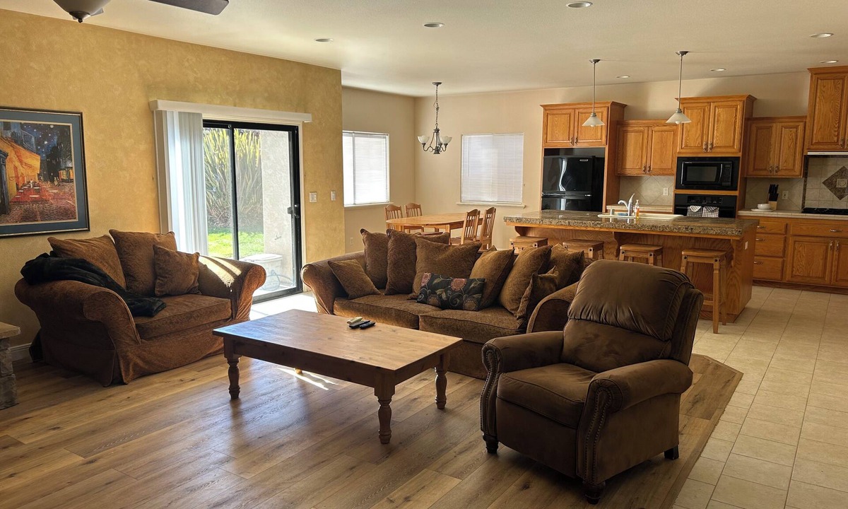 Santa Maria House | Entertaining 4-bedroom house in Santa Maria with room to spread out