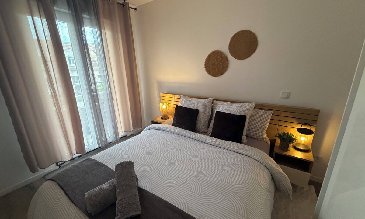 Sevran Apartment | Entire apartment quick access to Paris exhibition center