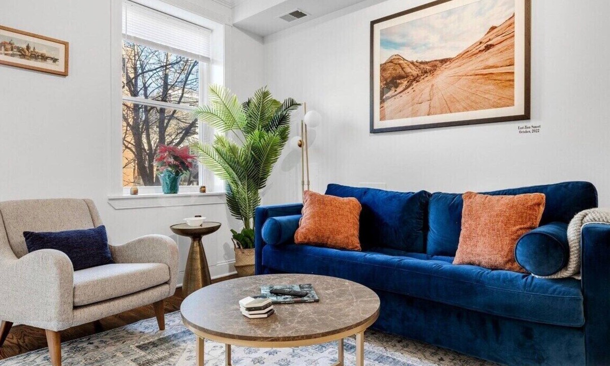 Truxton Circle House | Entire Rowhome in Northwest Washington (Dedicated Parking Spot Available)
