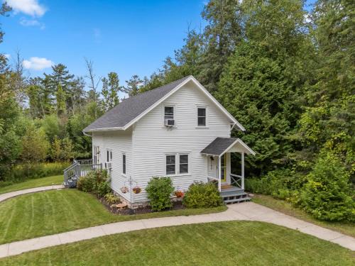 Ephraim House | Ephraim Retreat- secluded getaway near village