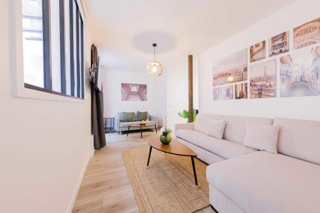 Quartier de Rochechouart Apartment | Exceptionnel appartement à proximité de Montmartre!
