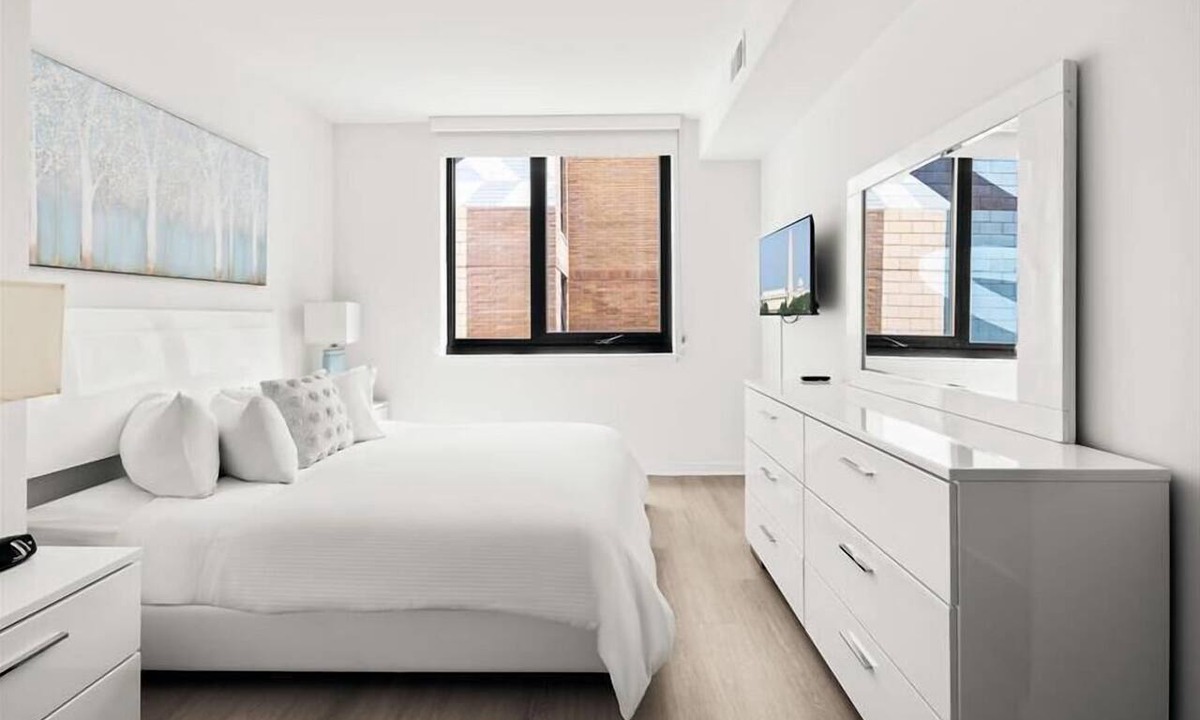 NoMa Hotel | Explorable, Spacious 2BR nr DC Attractions & Sites | NoMa