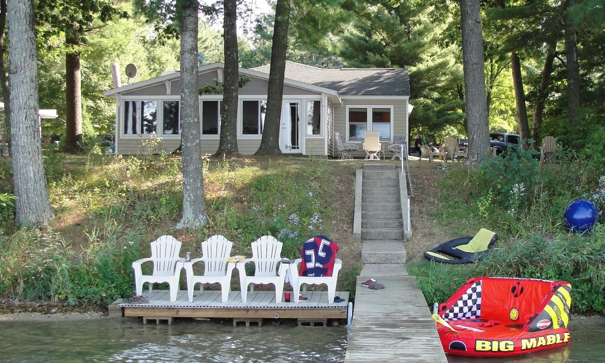 Wautoma Cottage | Family-Friendly Cottage on full recreation lake