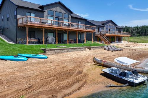 New Lisbon House | Family Fun on the Lake! Wisconsin Upland Getaway