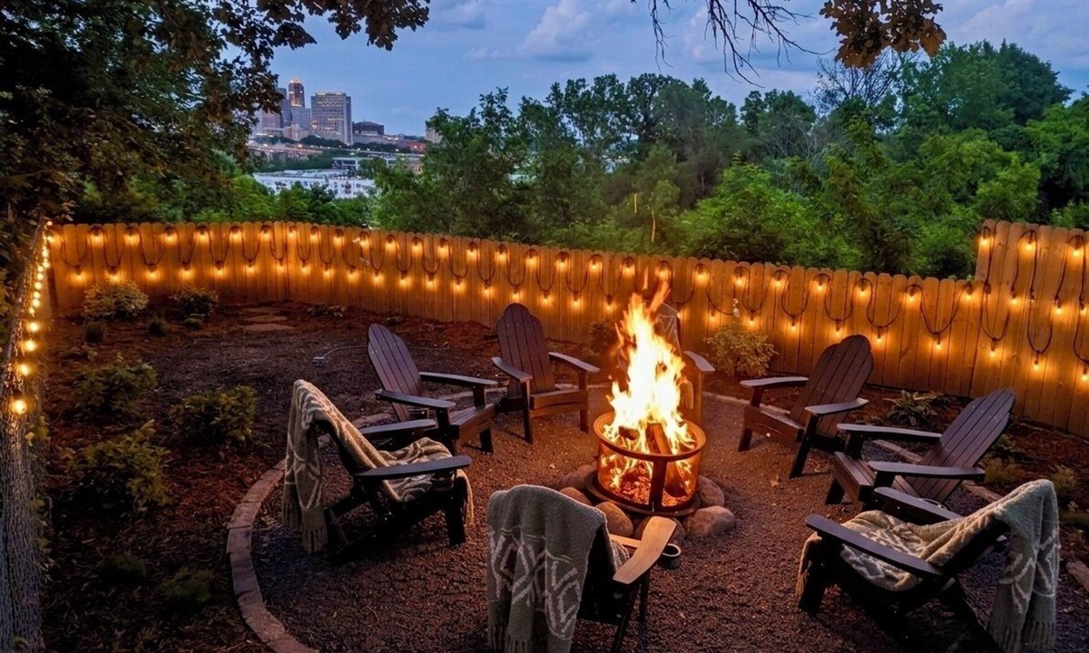 Riverview House | Family Retreat: Sauna, Firepit & Downtown View