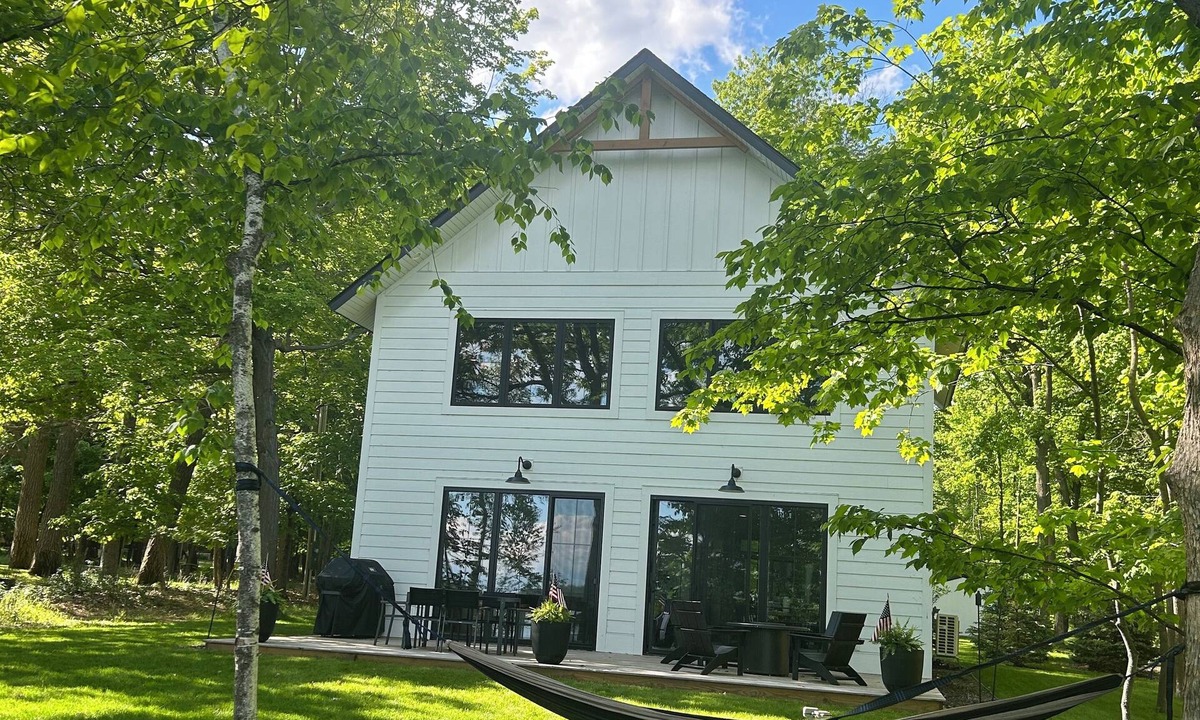 Crosslake Cabin | Farmhouse Cabin ON Lower Whitefish Lake with bunkroom in Crosslake, MN