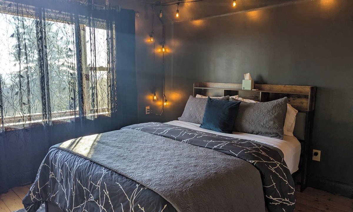 Grand Marais House | Feather Nest Inn