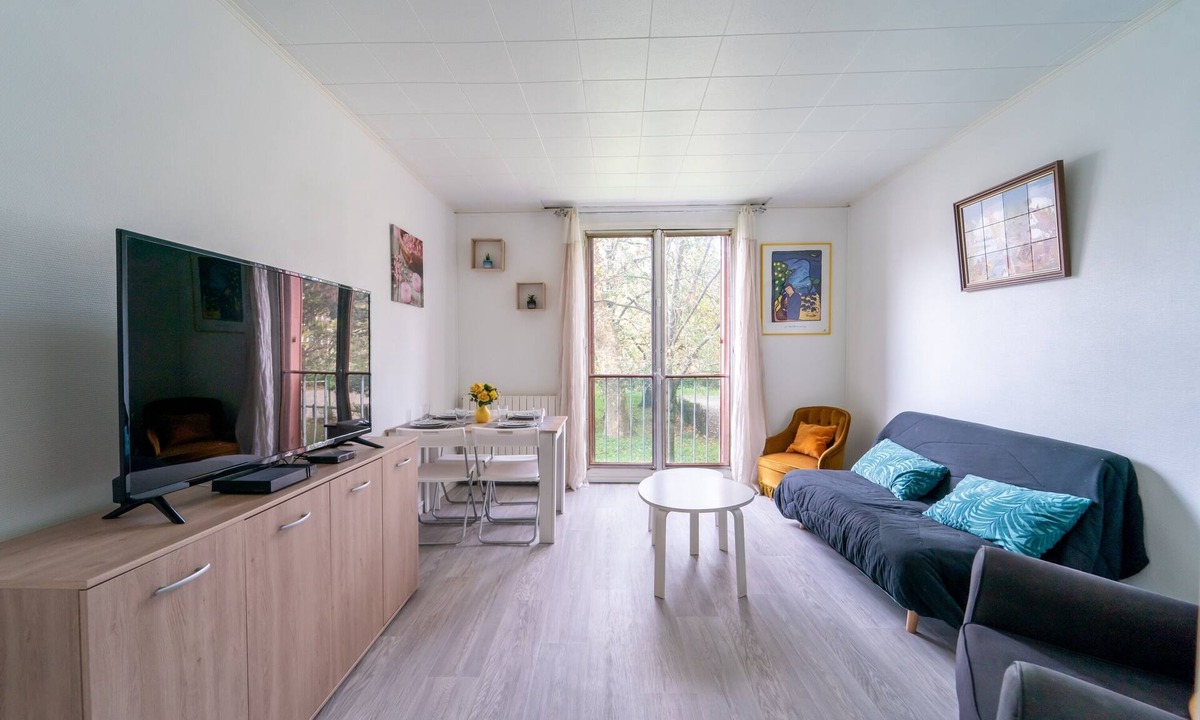 Bobigny Apartment | Florévasion - Appt pour 5