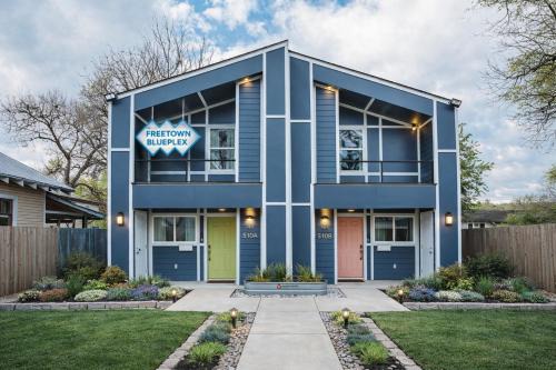 Freetown - Port Rico Villa | Freetown Blueplex Downtown Lafayette