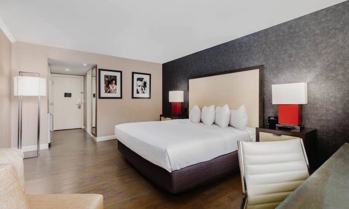 West End Apartment | Fully Equipped Apartment w/Kitchen | Close to Lincoln Memorial & White House