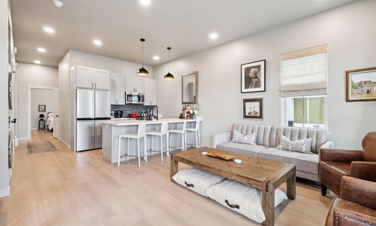 Seventh Ward Apartment | Fully furnished 2bd/2ba charmer in Treme