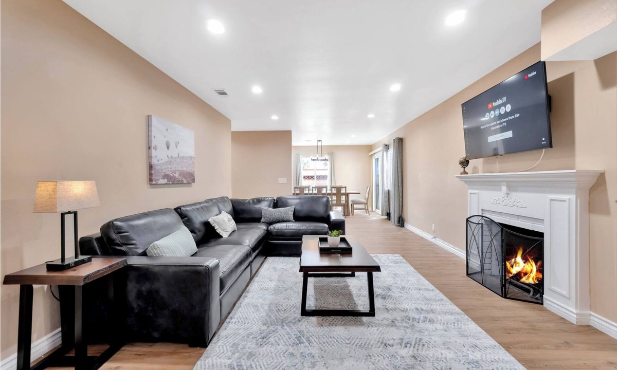 Riverview House | Fun-Filled Getaway: Disneyland, Game Room, Golf, & Beaches