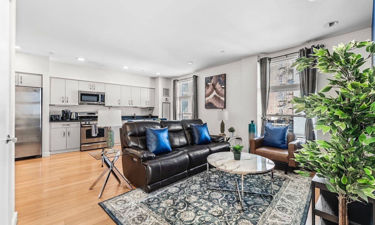 South of Washington Apartment | Furnished Apartment near BMC