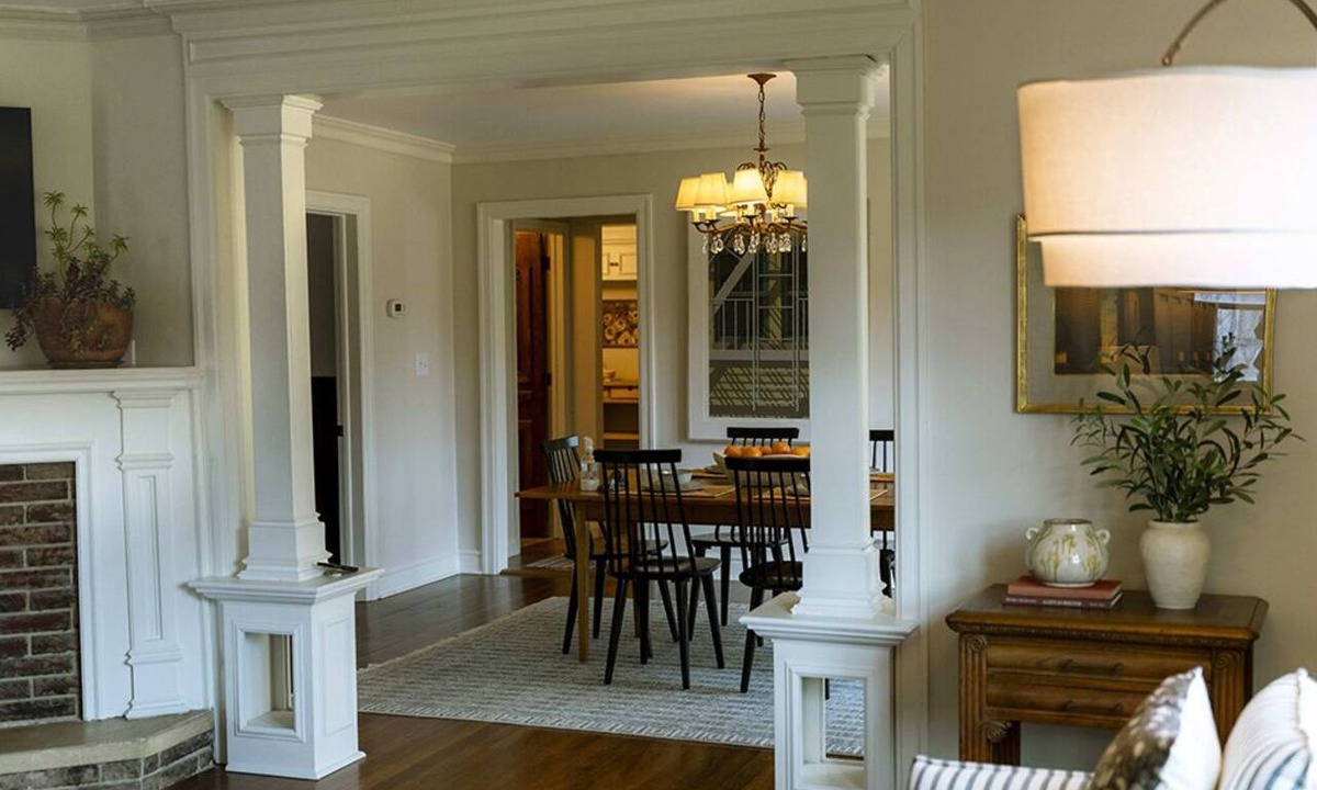 Summit - University Apartment | Furnished Victorian Near Regions & United Hospital - Newly Remodeled 2-Bedroom
