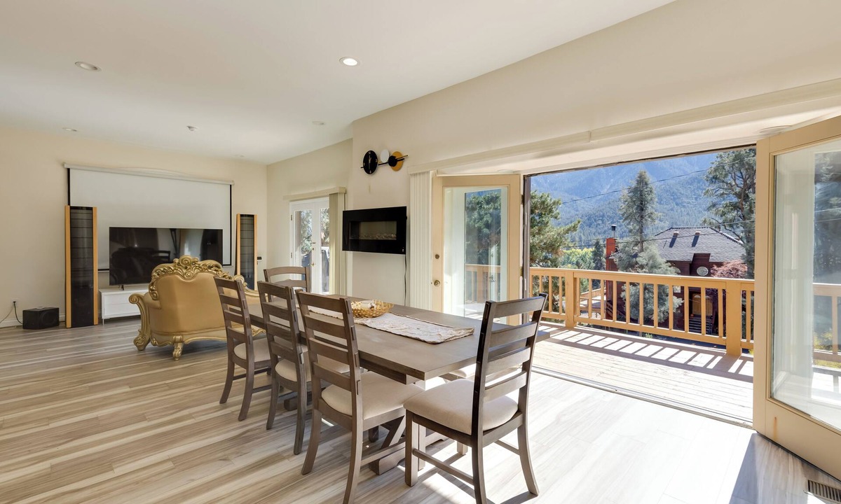 Pine Mountain Club House | Game Room & Deck: Modern Frazier Park Home!