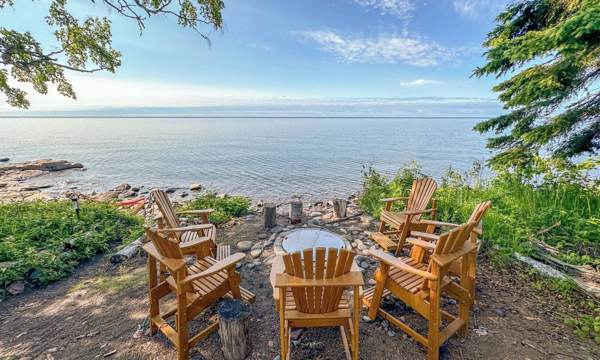 Grand Marais House | Gem House - Lake Superior - Hovland, MN - Cascade Vacation Rentals