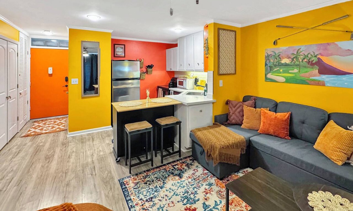 Diamondhead Condo | Golf Course-Swimming Pool-Sleeps 4!