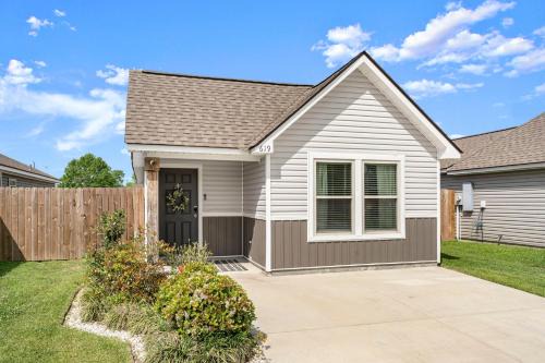Gonzales House | Gonzales Work+Stay House near HWY 30/44 & I-10