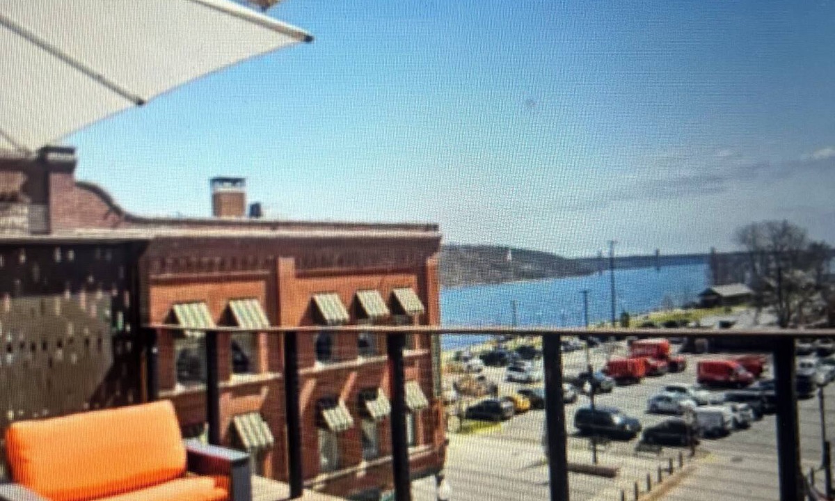 Stillwater Condo | Gorgeous 2-bedroom condo charming Stillwater overlooking St. Croix River