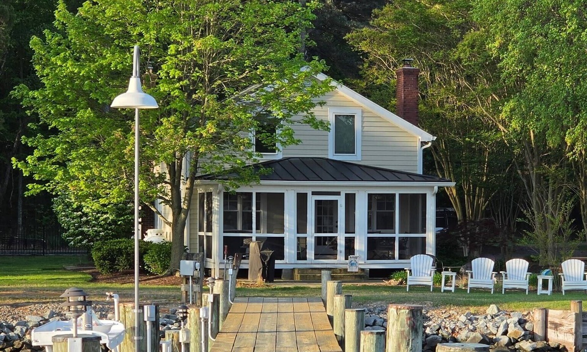 Bozman Cottage | Grace Creek Cottage, Minutes to St. Michaels, Pool, Dock