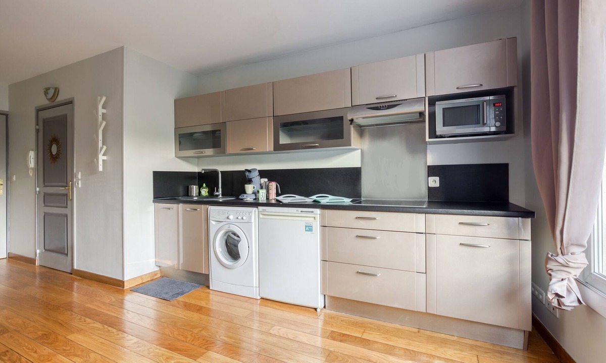 Rosny-sous-Bois Apartment | Grand Studio Moderne & Cosy - Near Paris - CDG Airport - Disney/Parc Asterix