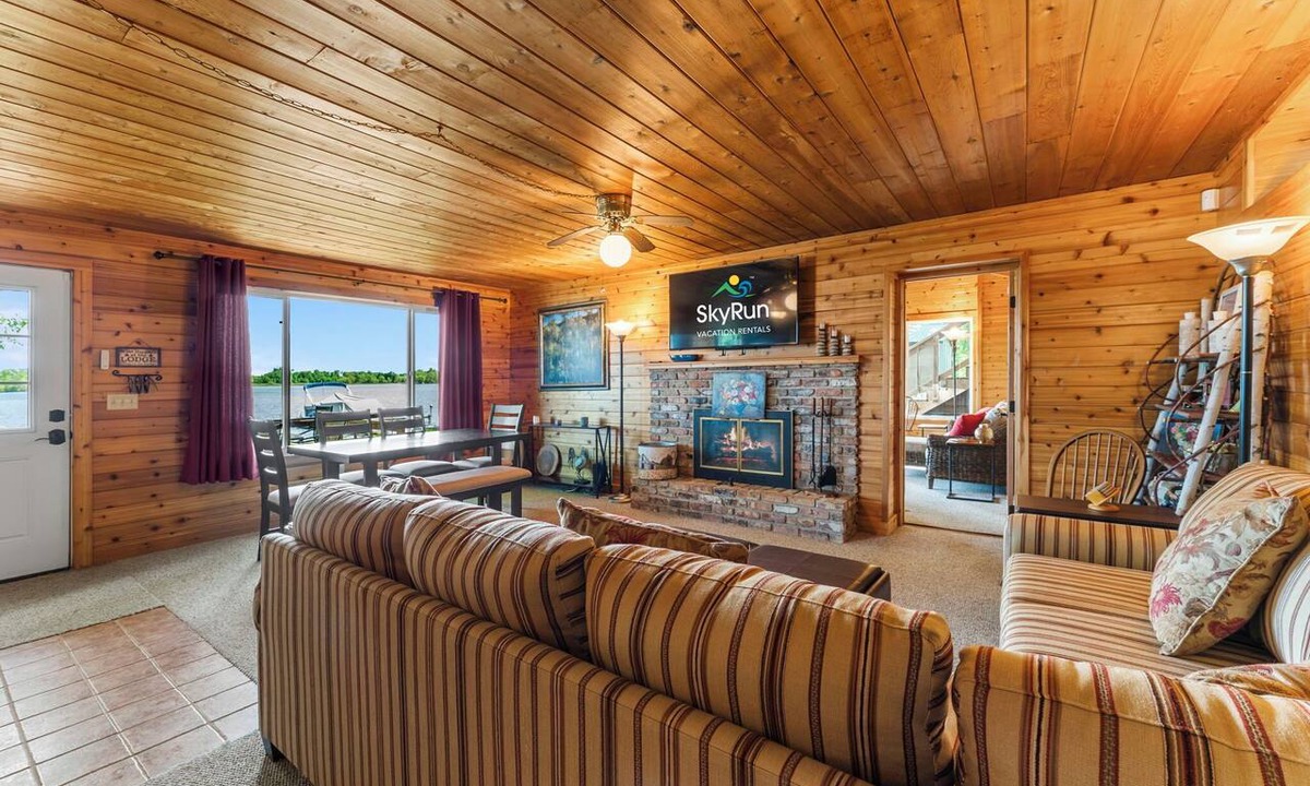 Annandale Cabin | Granite Lake Retreat w/Private Dock