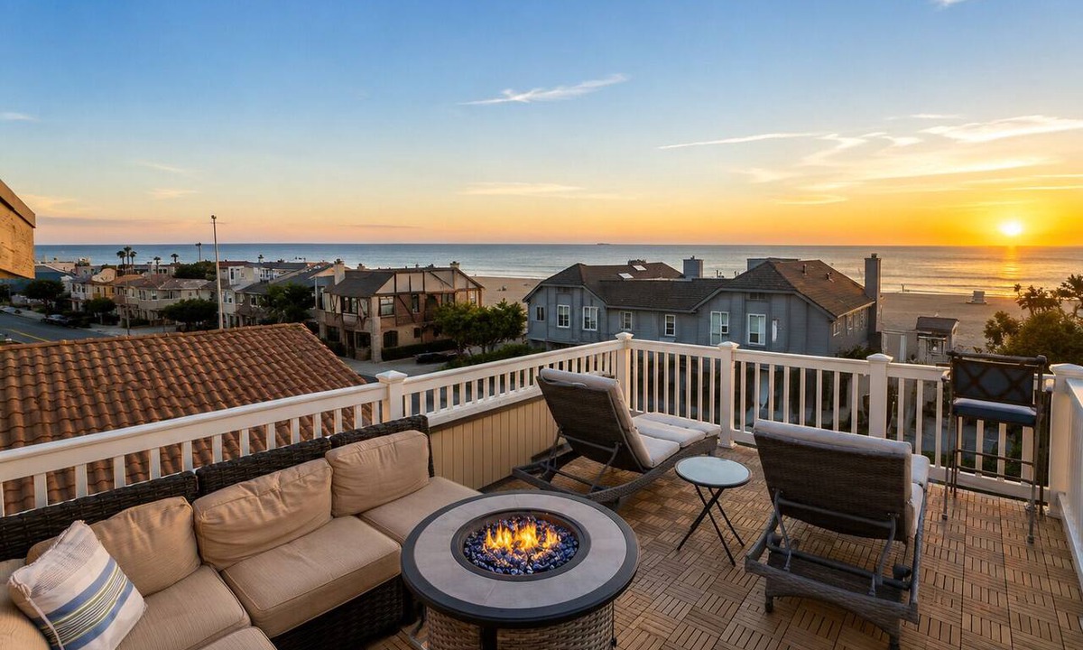 Hollywood Beach House | Great 4 Families, Walk 2 Beach, Amazing Ocean View