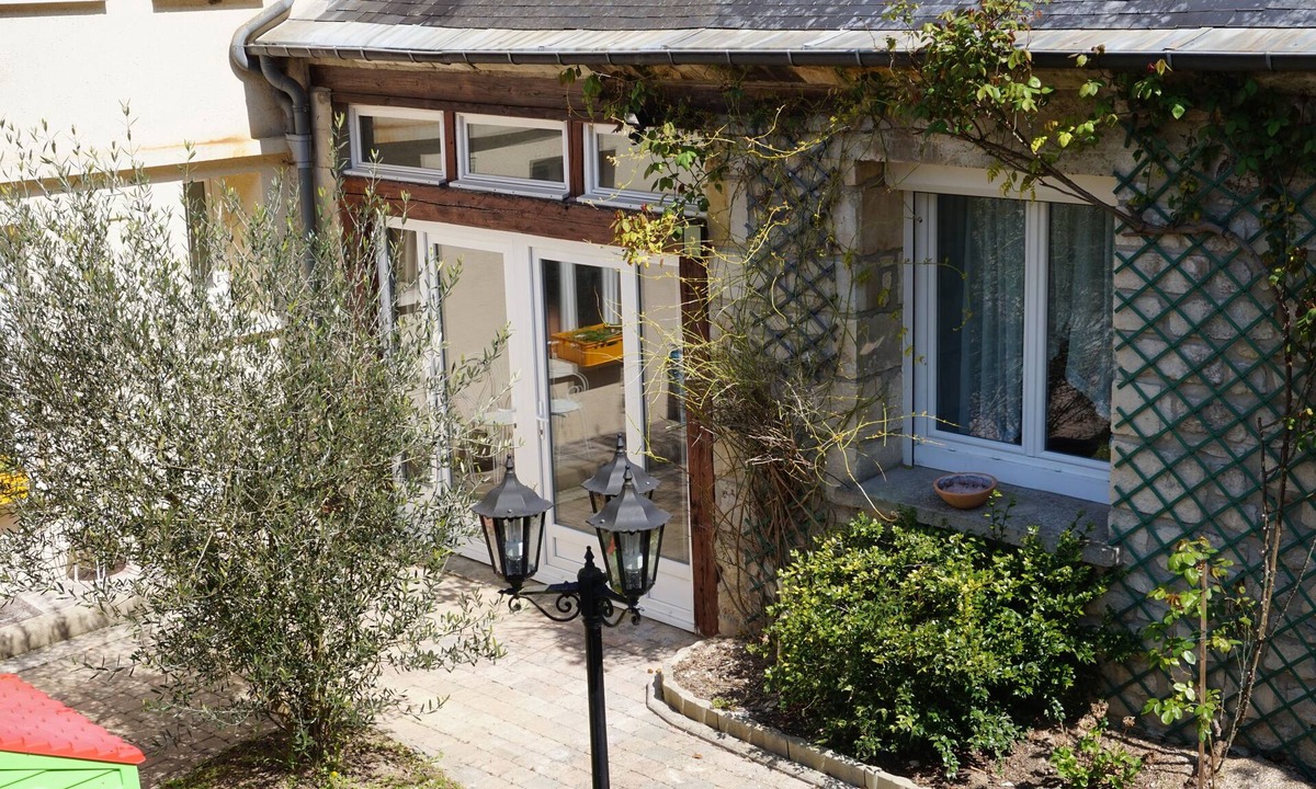 Verneuil-en-Halatte House | Green house near airport, quiet and relaxing.