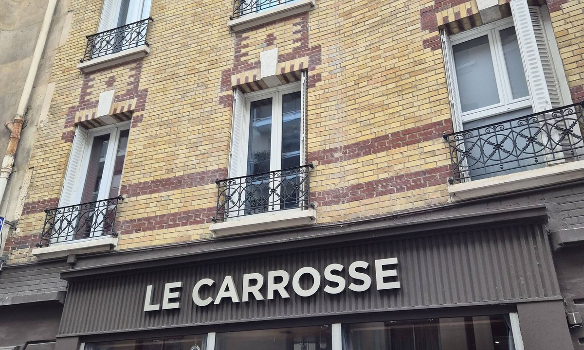 15th Arrondissement Hotel | Hôtel Le Carrosse