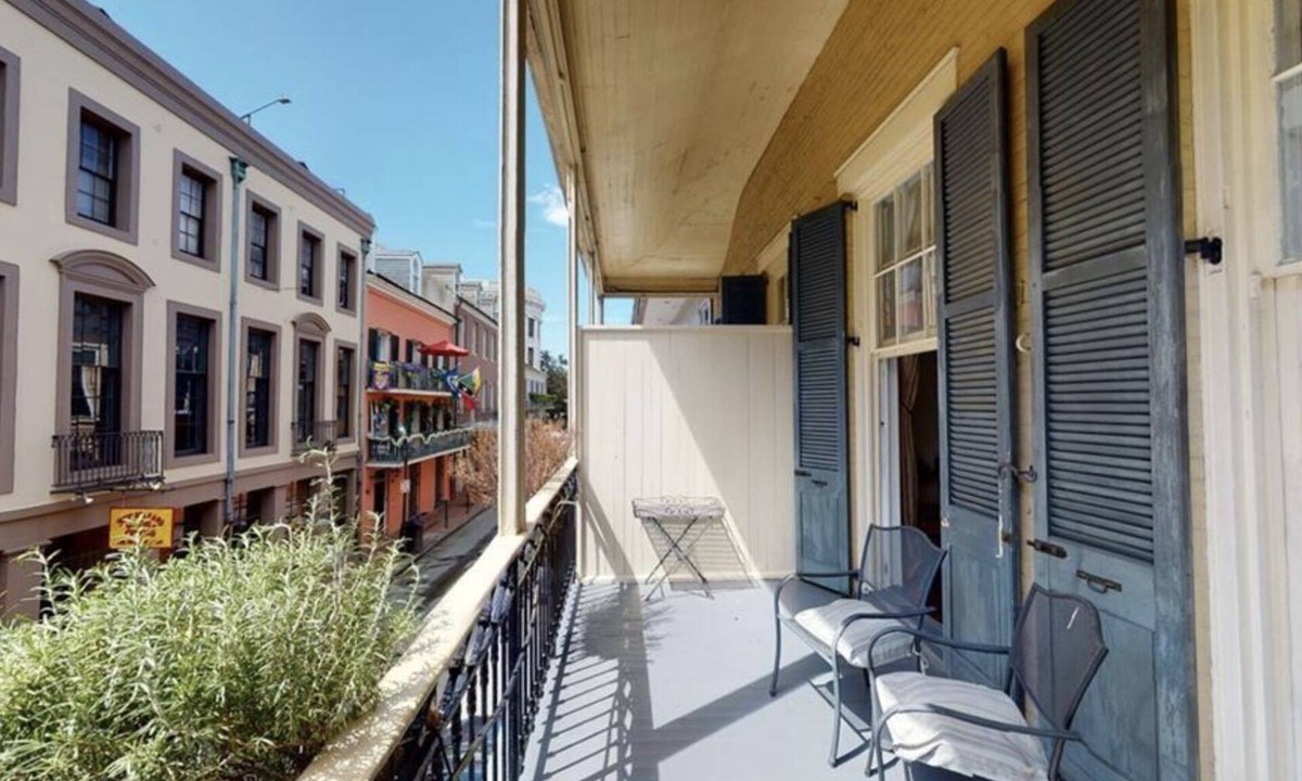 French Quarter Condo | Heart of the French Quarter with Balcony Overlooking St Louis St (Pet Friendly!)