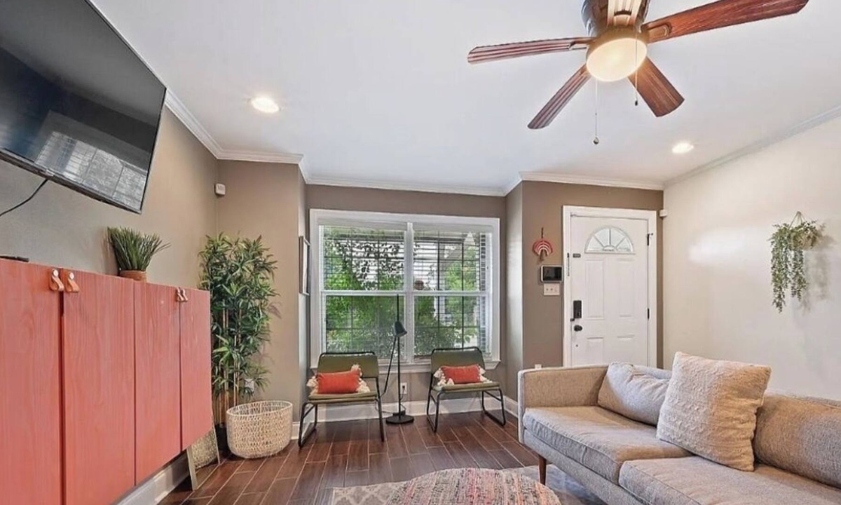Shenandoah Condo | Hidden Gem Boho Condo-Balcony, Outdoor Patio-BR