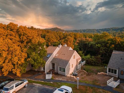 The Galena Territory House | Hideaway Cove