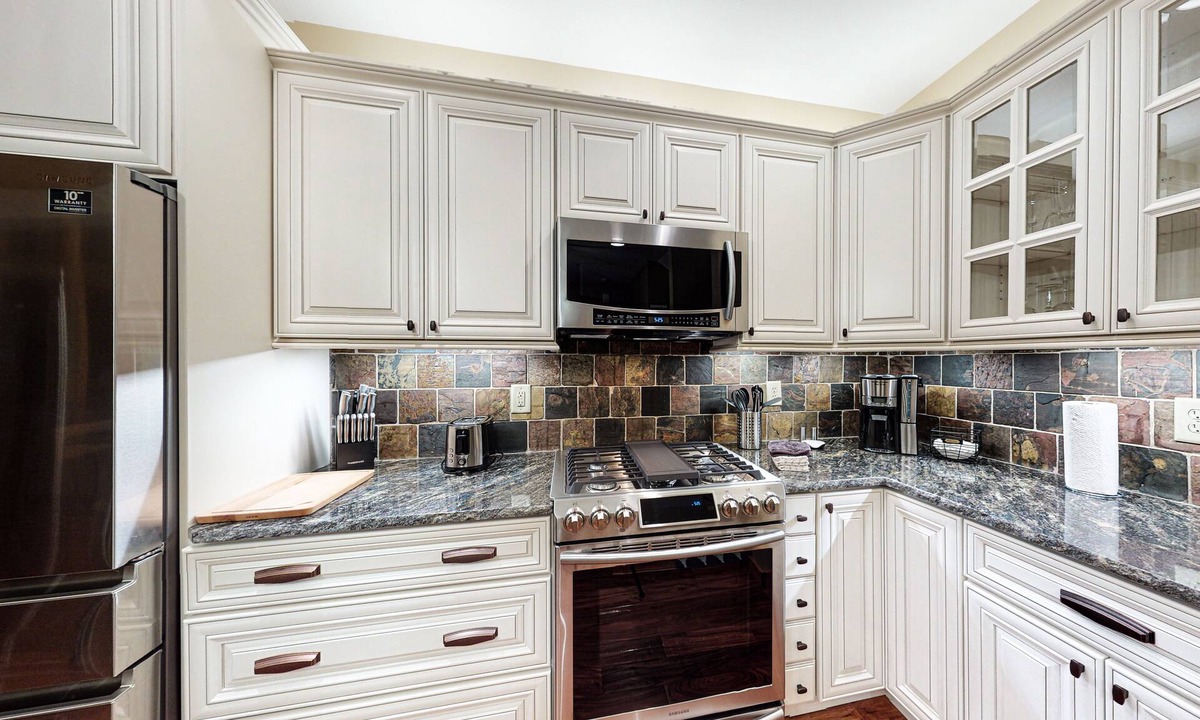 Eagle River Condo | High-end Duck Lake condo with chef’s kitchen, washer/dryer, & firepit
