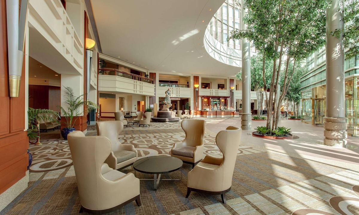 Jeffries Point Hotel | Hilton Boston Logan Airport
